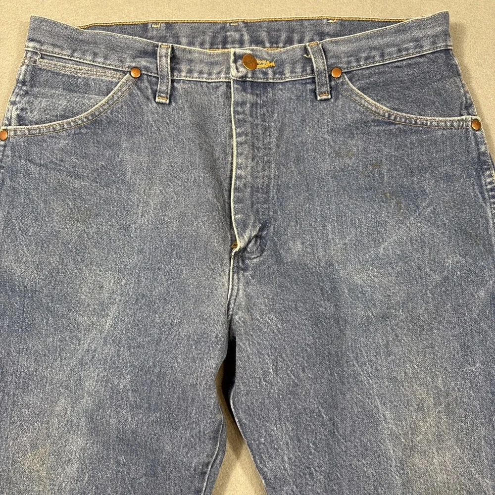 Wrangler 13MWZ Jeans Mens 36x25 Faded Blue Whiskered Faded Cowboy Western
